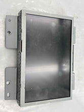 Load image into Gallery viewer, Info-Gps Screen Lincoln MKS 2013 - NW104536
