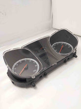 Load image into Gallery viewer, Speedometer Cluster GMC Terrain 2012 - NW158985
