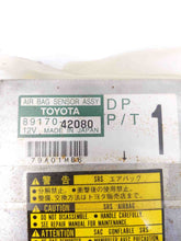 Load image into Gallery viewer, Air Bag Computer Toyota Rav 4 2001 01 2002 02 2003 03 - NW38454
