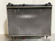 Load image into Gallery viewer, Radiator Cadillac CTS 2004 - NW131571
