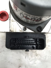 Load image into Gallery viewer, ABS Pump Kia Sorento 2016 - NW1752
