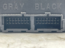 Load image into Gallery viewer, TRANSFER CASE CONTROL MODULE COMPUTER Rainier Trailblazer 9-7x 06-09 - NW37541
