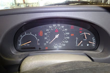 Load image into Gallery viewer, SPEEDOMETER CLUSTER Saab 9-3 9-5 2000 00 2001 01 Manual - NW161660
