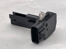 Load image into Gallery viewer, Mass Air Flow Sensor Meter MAF C70 S60 S80 V60 V70 XC60 XC70 08-14 - NW5744
