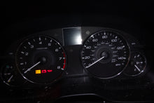 Load image into Gallery viewer, Speedometer Cluster Subaru Legacy 2011 - NW161912
