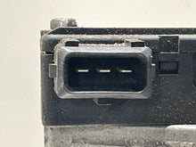 Load image into Gallery viewer, THROTTLE BODY BMW 323I Z3 1997 98 99 00 - NW177764
