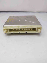 Load image into Gallery viewer, TRANSMISSION COMPUTER Volvo S60 V70 XC90 05 06 07 - NW39103
