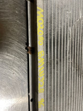 Load image into Gallery viewer, RADIATOR 320i 323i 325i 328i 1992 92 - 99 - NW131961

