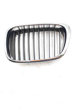 Load image into Gallery viewer, GRILL BMW 530i 525i 2001 01 2002 02 03 Left - NW98200
