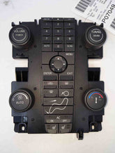 Load image into Gallery viewer, Radio Volvo C30 V40 S40 04 05 06 07 - NW140280
