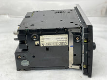 Load image into Gallery viewer, RADIO Audi A4 2003 03 - NW135989
