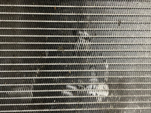 Load image into Gallery viewer, RADIATOR BMW 525i 530i 540i 1998 98 99 00 01 02 03 - NW131980
