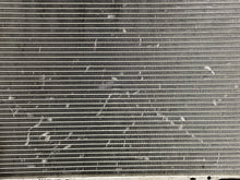 Load image into Gallery viewer, RADIATOR BMW 525i 530i 540i 1998 98 99 00 01 02 03 - NW131980
