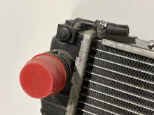 Load image into Gallery viewer, RADIATOR BMW 525i 530i 540i 1998 98 99 00 01 02 03 - NW131980
