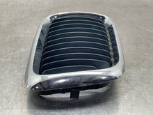 Load image into Gallery viewer, Grille  BMW 323I 1999 - NW98061
