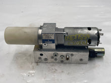 Load image into Gallery viewer, CONVERTIBLE TOP MOTOR SLK280 SLK300 SLK350 SLK55 2005-2011 - NW50211
