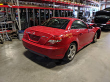 Load image into Gallery viewer, Carrier Assembly  MERCEDES SLK 2005 - NW47312
