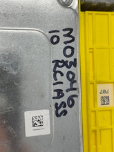 Load image into Gallery viewer, AIR BAG CONTROL MODULE COMPUTER Gl320 Gl350 Gl450 Gl550 R320 R350 08-13 - NW36480
