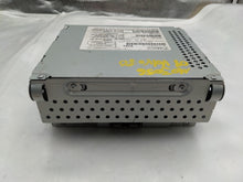 Load image into Gallery viewer, RADIO Volvo C70 S80 V70 XC60 XC70 2009 09 2010 10 2011 11  AM FM CD - NW140580
