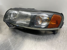 Load image into Gallery viewer, HEADLIGHT LAMP ASSEMBLY Volvo C70 S70 V70 XC70 01 02 03 04 Left - NW103798
