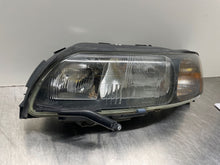 Load image into Gallery viewer, HEADLIGHT LAMP ASSEMBLY Volvo C70 S70 V70 XC70 01 02 03 04 Left - NW103798
