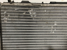 Load image into Gallery viewer, RADIATOR Discovery 2000 00 2001 01 2002 02 2003 03 04 - NW132509
