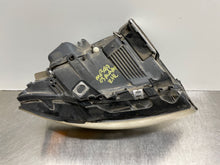 Load image into Gallery viewer, HEADLIGHT LAMP ASSEMBLY Audi A4 S4 03 04 05 06 Right - NW102308
