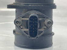 Load image into Gallery viewer, Mass Air Flow Sensor Meter MAF A4 TT Beetle Golf Golf Cabriolet 00-07 - NW4709
