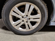 Load image into Gallery viewer, WHEEL RIM R320 R350 R500 R63 07 08 09 18x8 - NW200603
