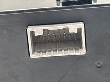 Load image into Gallery viewer, Temperature Controls Nissan Sentra 2017 - NW100290
