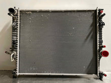 Load image into Gallery viewer, RADIATOR GL350 ML550 R320 R350 2009 09 2010 10 2011 11 12 13 - NW132462
