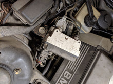 Load image into Gallery viewer, ABS PUMP BMW 525I 530I 740 850 1989 90 91 92 93 94 95 - NW977
