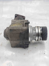 Load image into Gallery viewer, TRANSFER CASE Element Cr V 2002 02 2003 03 2004 04 Auto - NW176879
