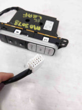 Load image into Gallery viewer, Info-Gps Screen Nissan Leaf 2012 - NW105184
