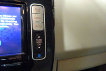 Load image into Gallery viewer, Info-Gps Screen Nissan Leaf 2012 - NW105185
