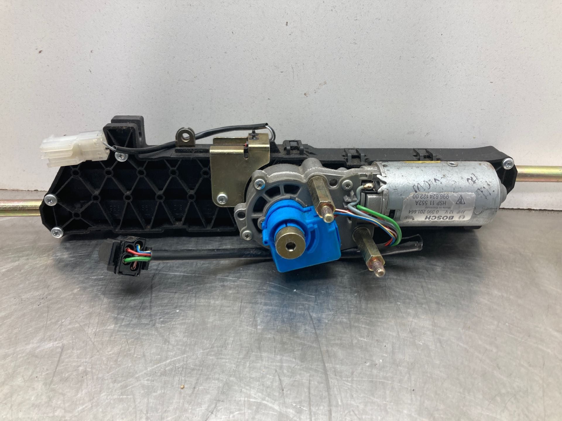 Convertible Top Motor PORSCHE 911 2004 - NW117881 – Tom's Foreign