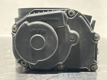 Load image into Gallery viewer, THROTTLE BODY Audi A4 A6 Passat 00 01 02 2.8L Auto - NW177712
