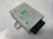 Load image into Gallery viewer, Engine Immobilizer 528i 540i 323i 1999 99 00 01 02 03 - NW28835
