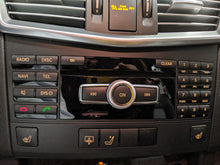 Load image into Gallery viewer, RADIO Mercedes-Benz E300 E350 E550 E63 2011 11 2012 12 - NW138830
