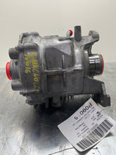 Load image into Gallery viewer, Transfer Case Lincoln MKC 2016 - NW176561
