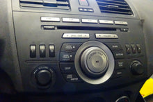 Load image into Gallery viewer, RADIO Mazda 3 2010 10 - NW138337
