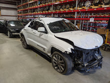 Load image into Gallery viewer, Carrier Assembly  GRAND CHEROKEE 2016 - NW45819
