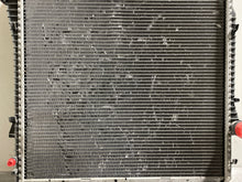 Load image into Gallery viewer, RADIATOR BMW X5 2005 05 2006 06 - NW132064
