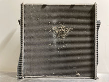 Load image into Gallery viewer, RADIATOR BMW X5 2005 05 2006 06 - NW132064
