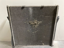 Load image into Gallery viewer, RADIATOR BMW X5 2005 05 2006 06 - NW132064

