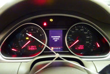 Load image into Gallery viewer, SPEEDOMETER CLUSTER Audi Q7 2007 07 2008 08 - NW159602
