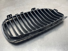 Load image into Gallery viewer, Grille  BMW 335I 2010 - NW98156
