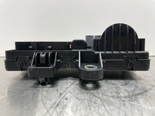Load image into Gallery viewer, Fuse Box Buick Lacrosse 2010 - NW64754
