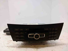 Load image into Gallery viewer, RADIO Mercedes-Benz C250 C300 C350 C63 2012 12 - NW138438
