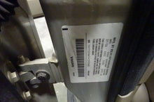 Load image into Gallery viewer, RADIO Volvo S80 1999 99 2000 00 01 02 03 04 AM/FM/CD - NW140541
